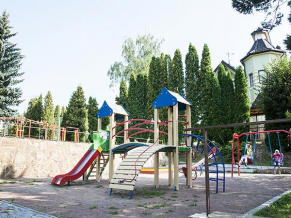 Санаторий Шахтер детская площадка