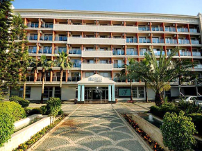 Insula Resort фасад