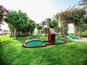 Sultan Gardens Resort мини-гольф