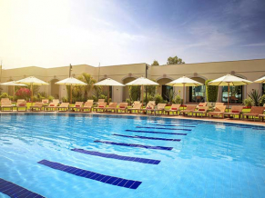 Al Ain Rotana Hotel бассейн 1