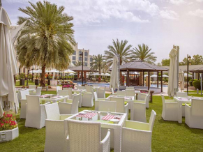 Al Ain Rotana Hotel терраса