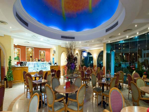 Marbella Resort кафе