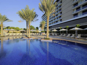 Park Inn by Radisson Abu Dhabi Yas Island бассейн