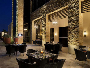 The Westin Abu Dhabi Golf Resort & Spa ресторан 4