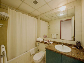Al Bustan Centre & Residence ванная комната