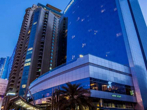 Hilton Sharjah фасад 1