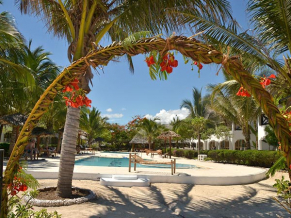 La Madrugada Beach Hotel & Resort бассейн 1