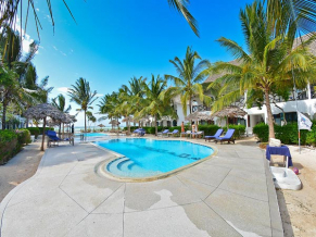 La Madrugada Beach Hotel & Resort бассейн 3