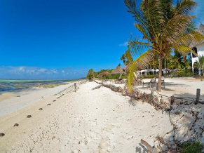 La Madrugada Beach Hotel & Resort пляж 1