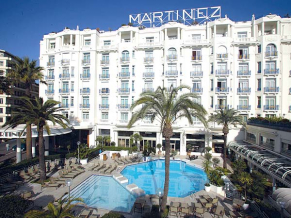 Grand Hyatt Cannes Hotel Martinez 5* (ex. Martinez). Фасад