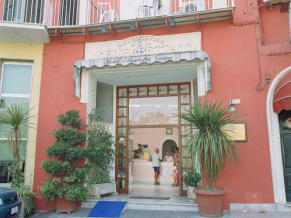 Hotel Terme Elisabetta 3*. Фасад