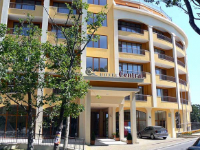 Central 4* (Централ 4*). Фасад