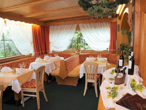 Alpenhof 3*. Ресторан