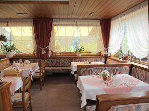 Alpenhof 3*. Ресторан